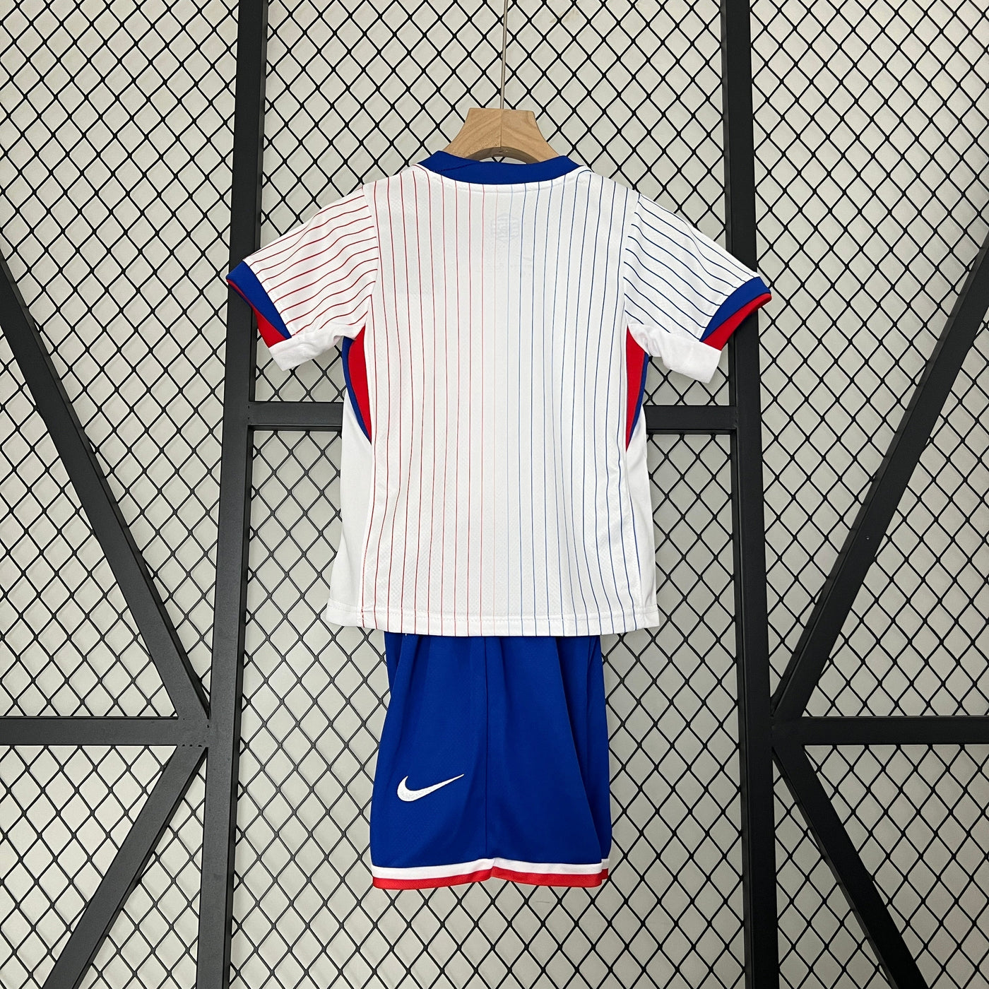 Kit Enfant France 24/25 Extérieur